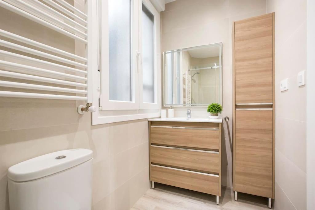 Piso En El Centro De Bilbao, Frente A La Alhondiga Apartment Ngoại thất bức ảnh
